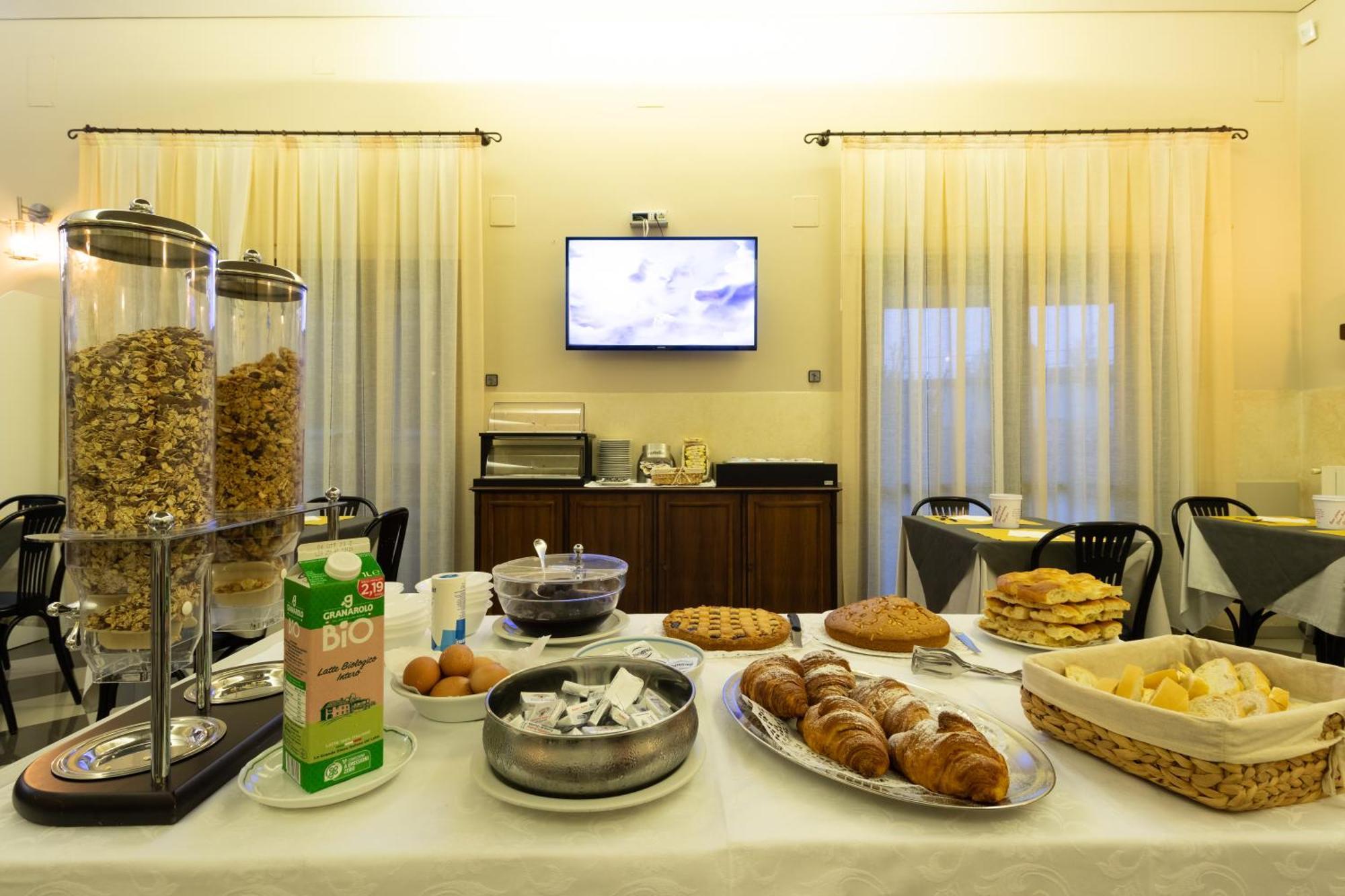 Albergo La Marina B&B дева Марина Экстерьер фото