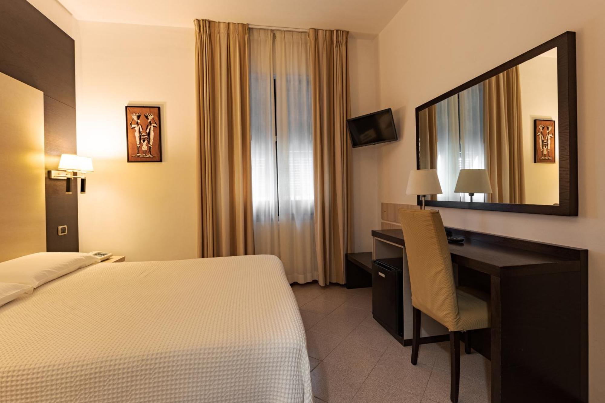 Albergo La Marina B&B дева Марина Экстерьер фото