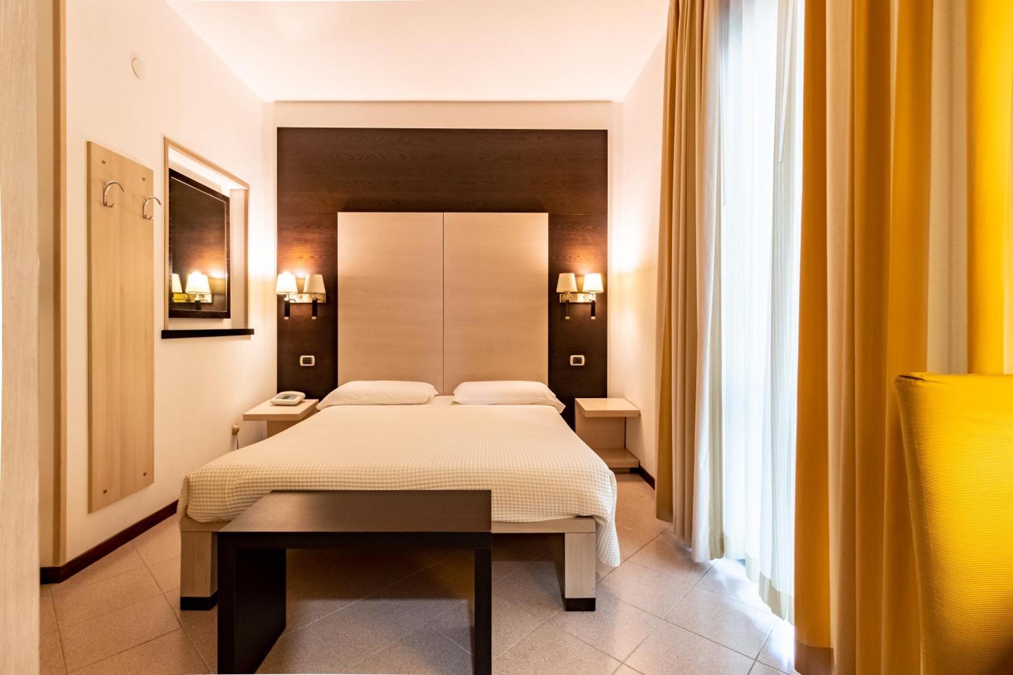 Albergo La Marina B&B дева Марина Экстерьер фото