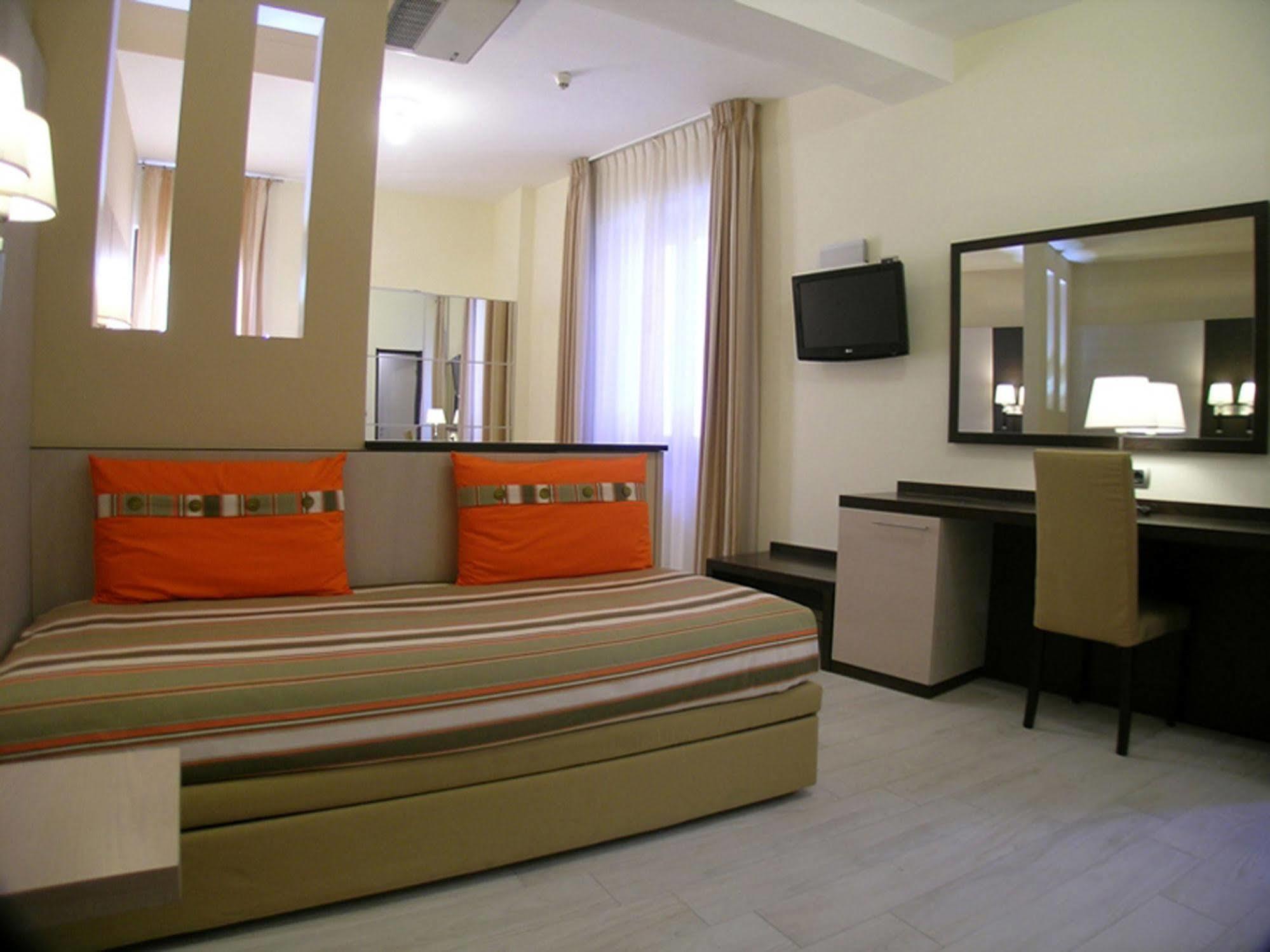 Albergo La Marina B&B дева Марина Экстерьер фото