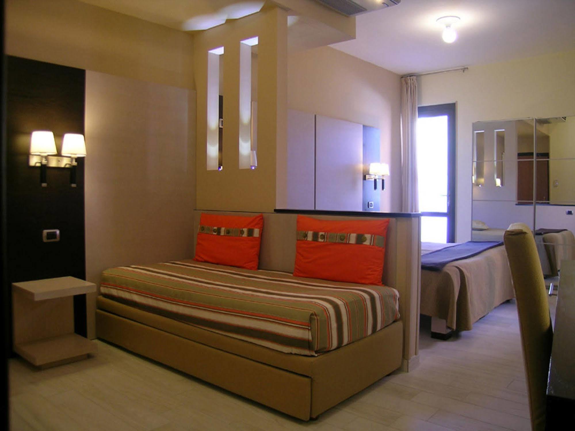 Albergo La Marina B&B дева Марина Экстерьер фото