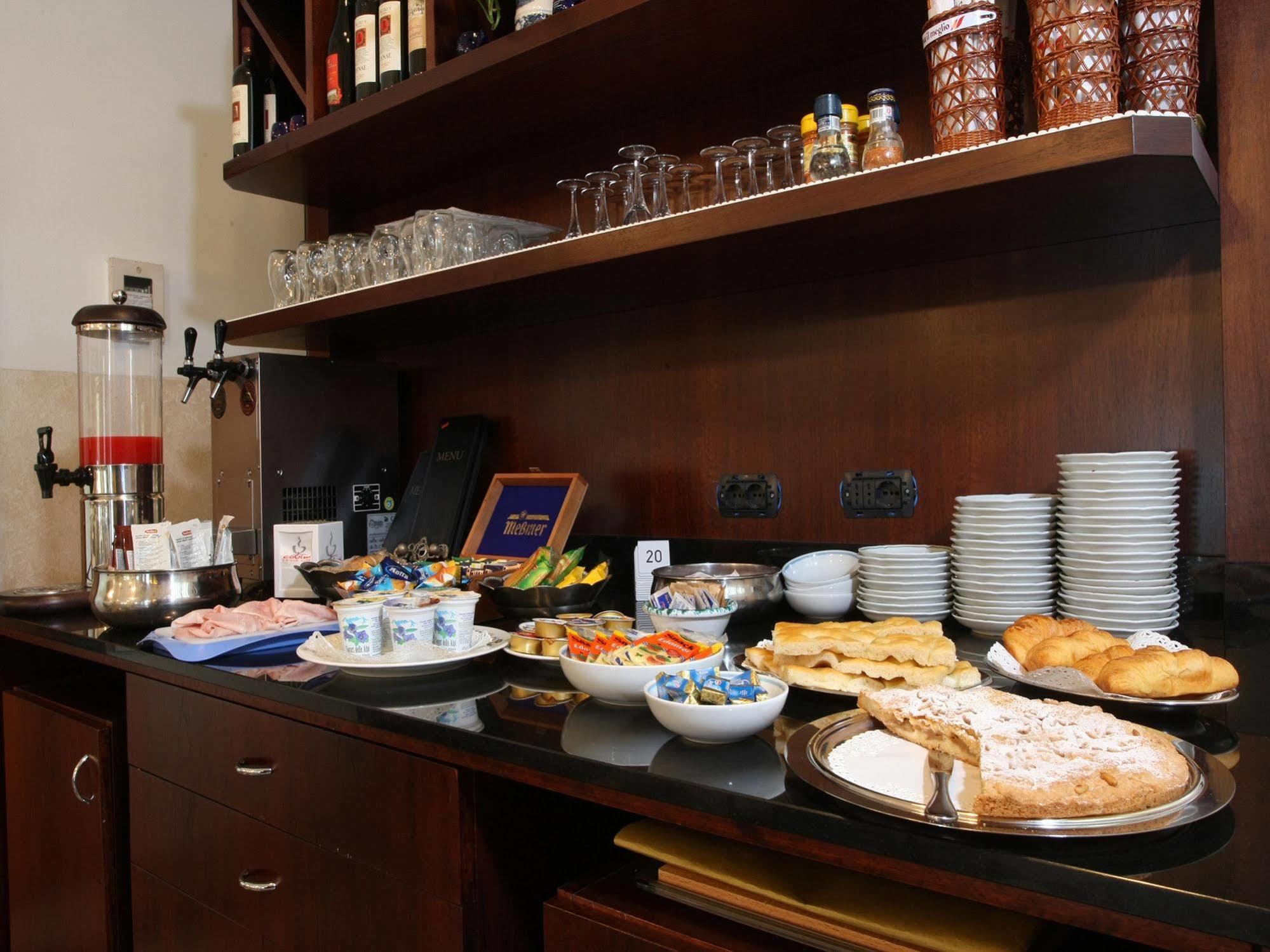 Albergo La Marina B&B дева Марина Экстерьер фото