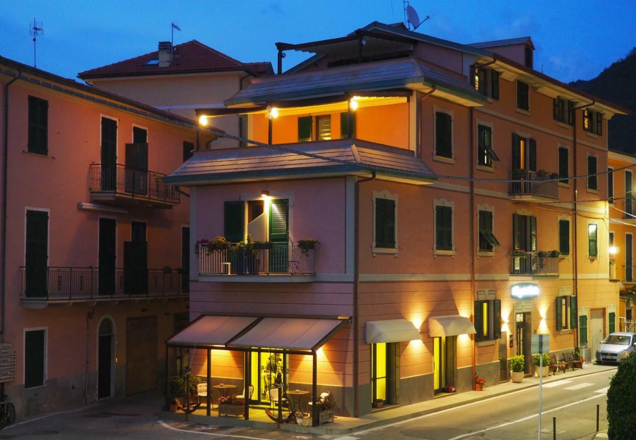 Albergo La Marina B&B дева Марина Экстерьер фото